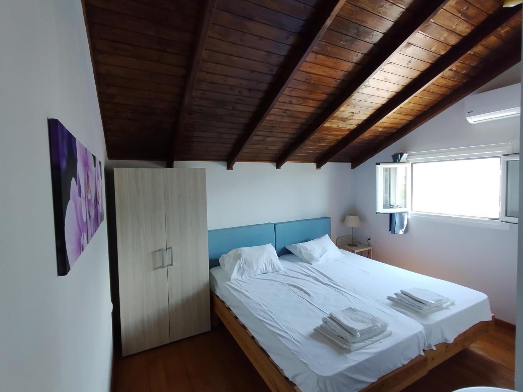 Livádhion Daphne'S Boutique Apartments מראה חיצוני תמונה